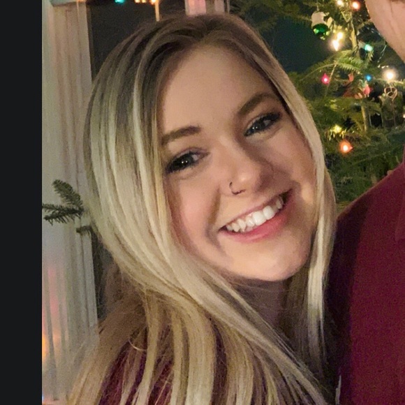 Meet your Posher, Tabetha - Picture 1 of 1